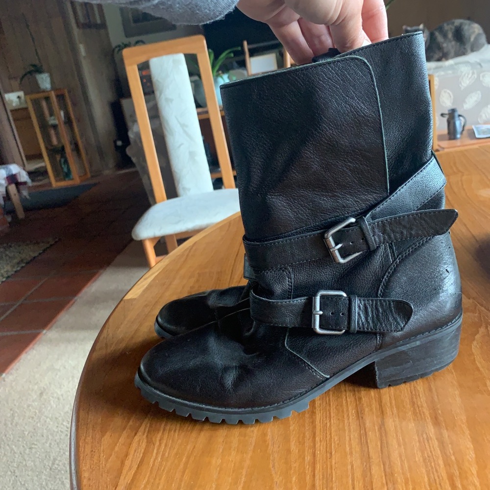Dolce Vita leather riding boots 🍁